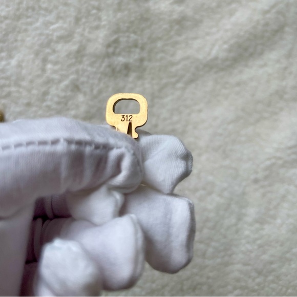 LV lock and key #312 - Picture 4 of 4